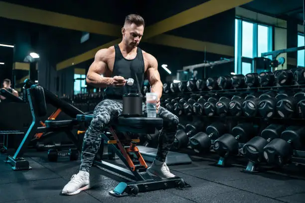 Creatine and protein powder supplements for muscle growth
